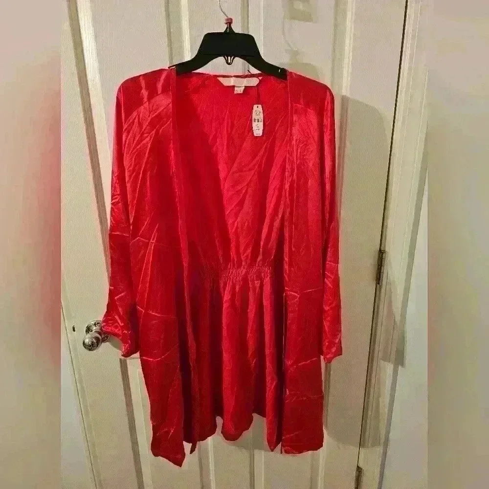 Victoria's Secret Red Satin Nighty and NWT Robe Set Nighty Size L - Picture 2 of 9